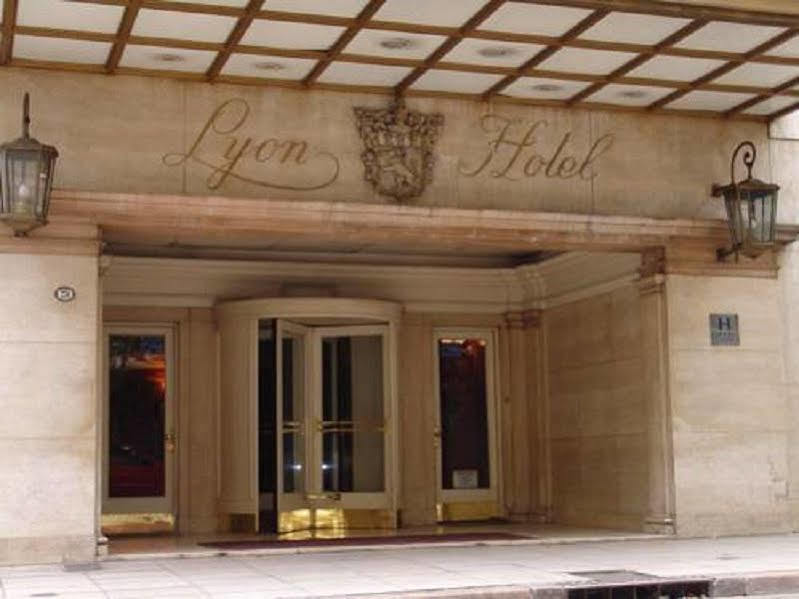 Hotel Lyon บาร์เซโลนา ภายนอก รูปภาพ